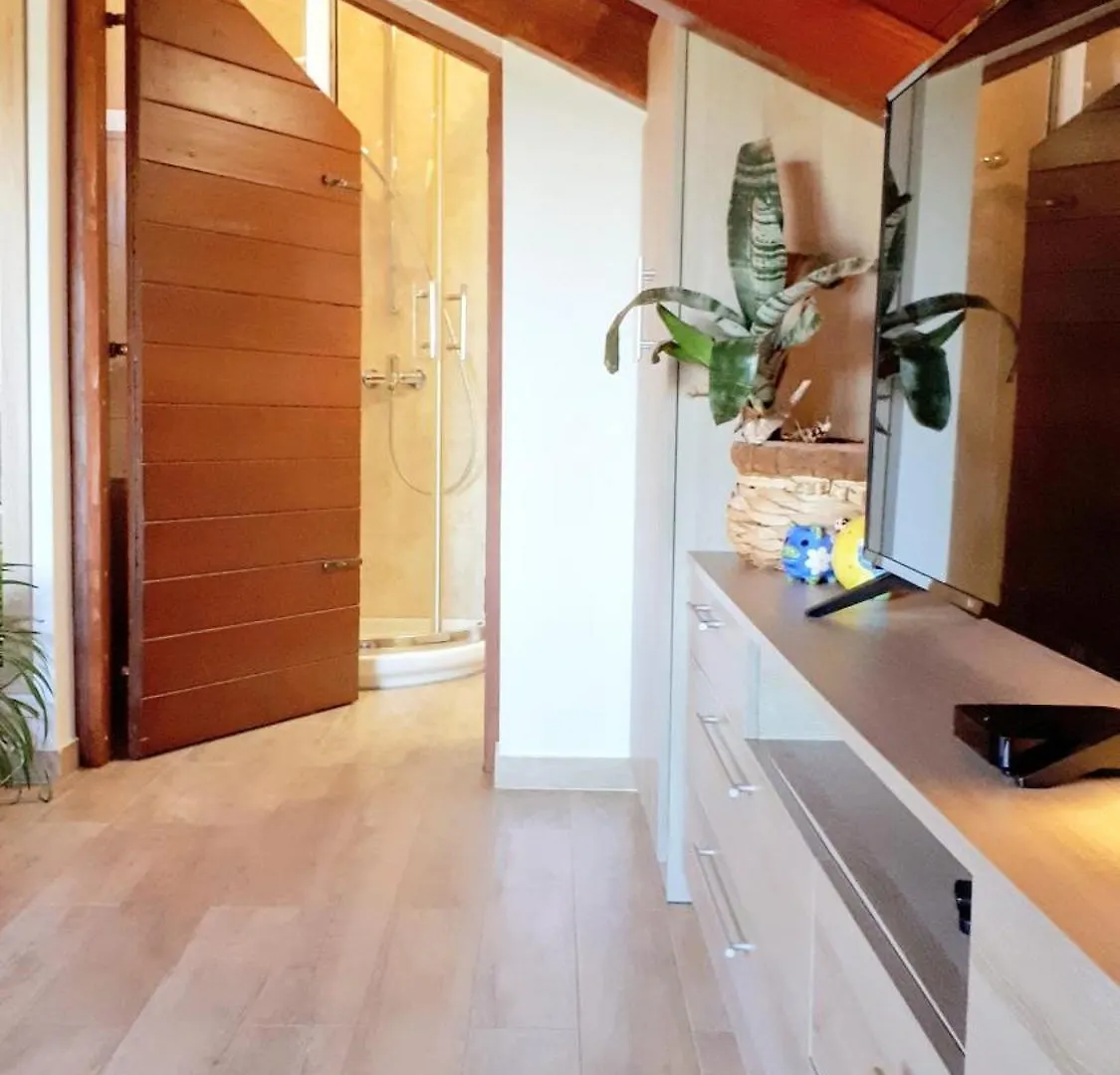 Ulika - Kuca Za Odmor Apartment Valtura